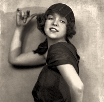 Clara Bow, 1921