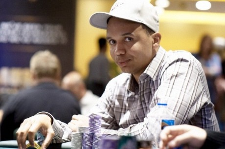 How did phil ivey make his money as a