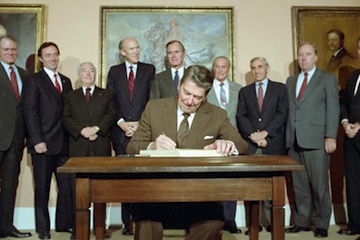 Ronald Reagan signs the Immigration Reform and Control Act of 1986